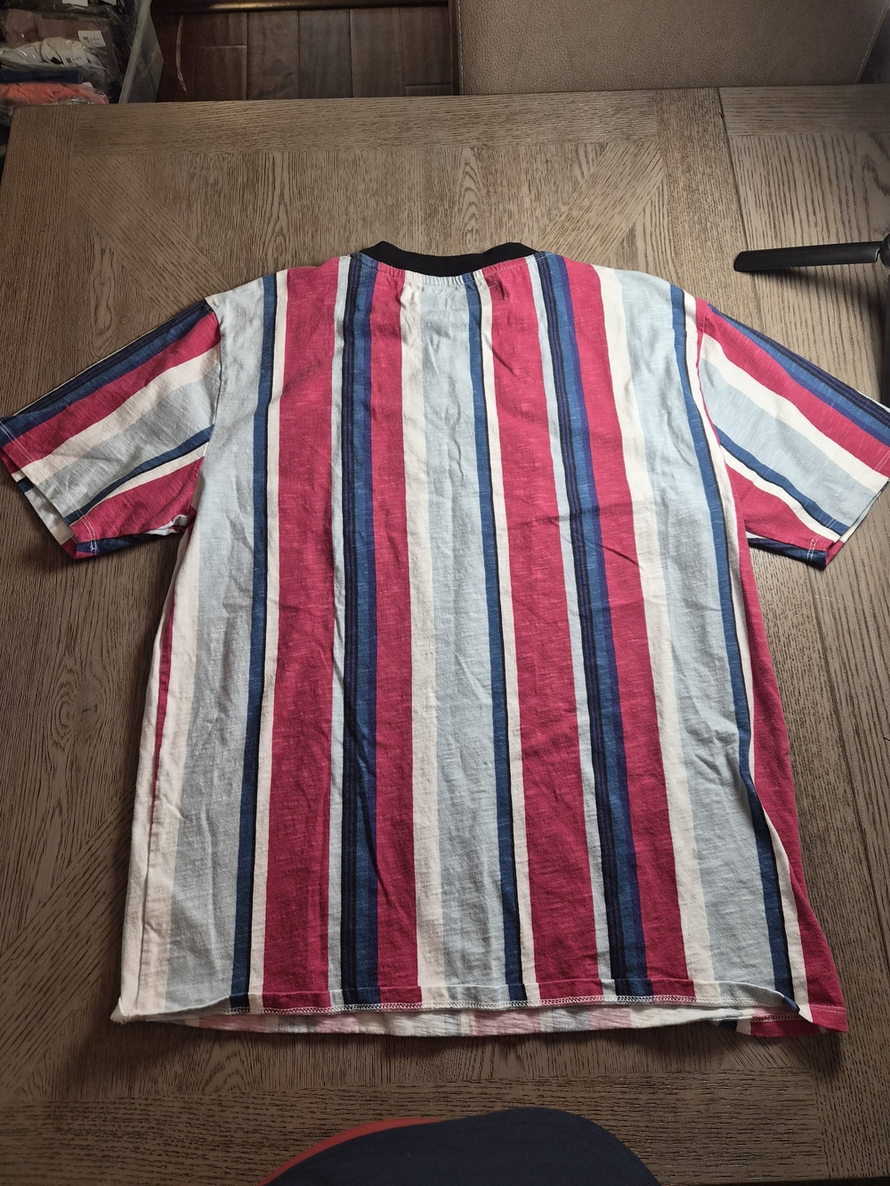 GUESS Men’s Red & Blue Striped Crewneck T-Shirt - Picture 3 of 3
